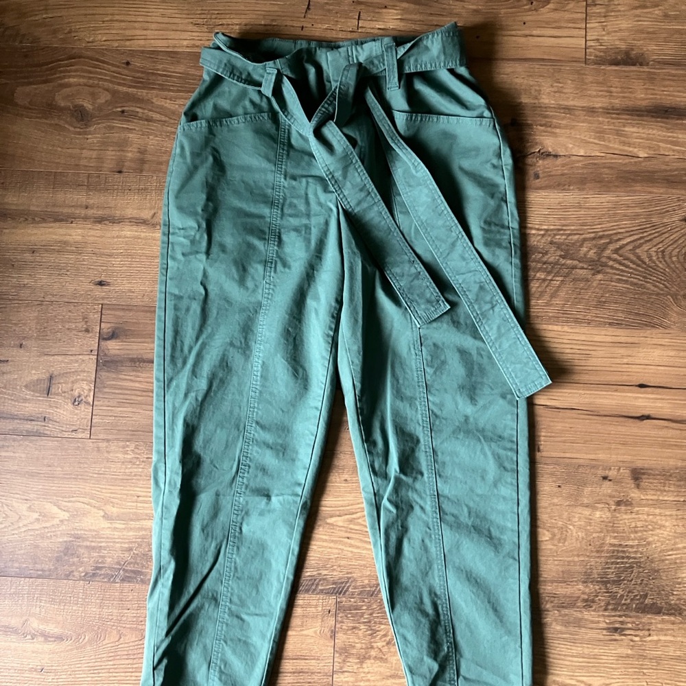 A new day NWOT women’s pants